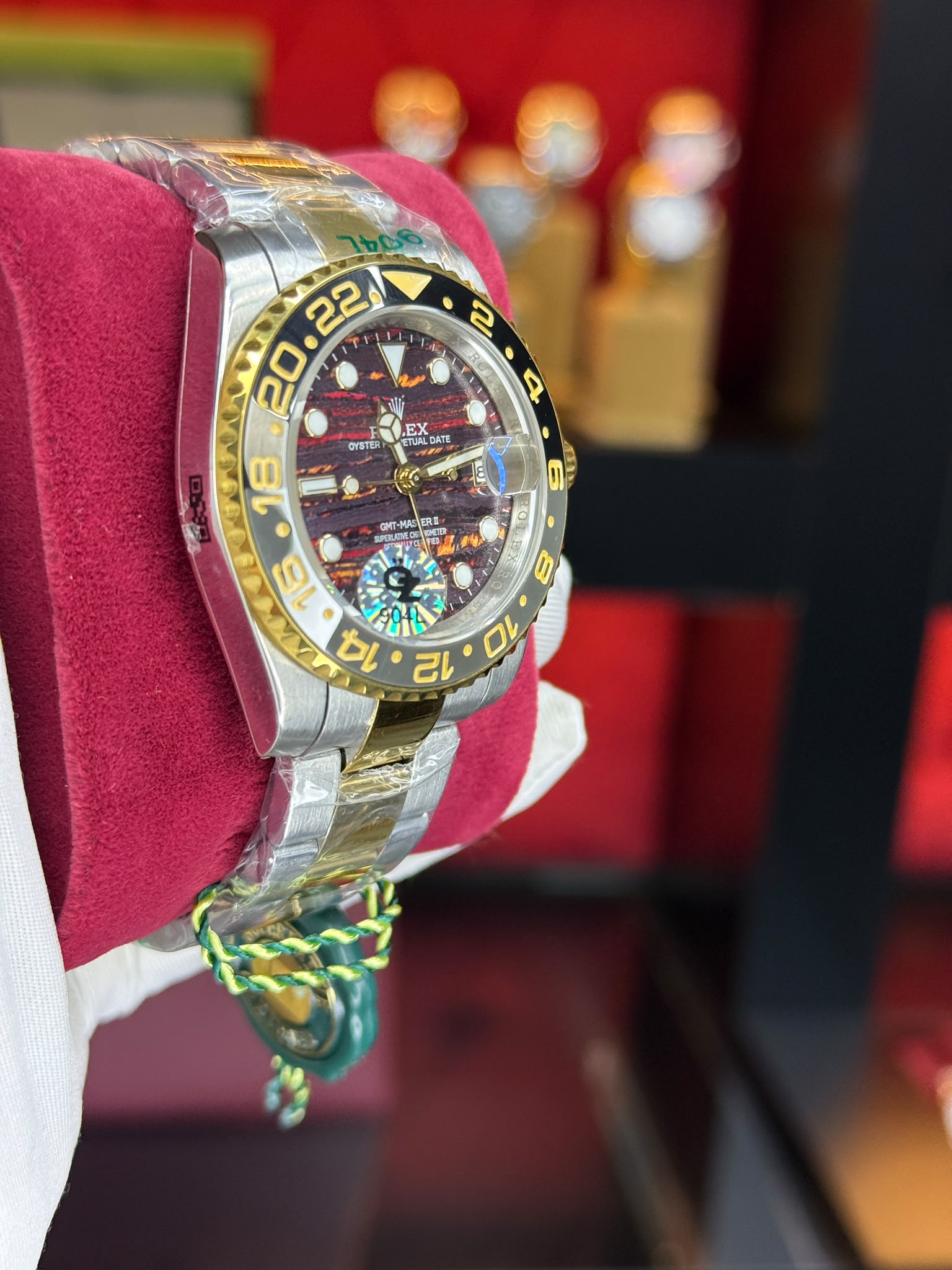 ROLEX GMT MASTER 2 görünüm 2